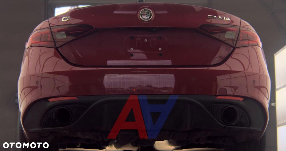 Alfa Romeo Giulia 2.0 Turbo 16V AT8 Veloce Ti - 8