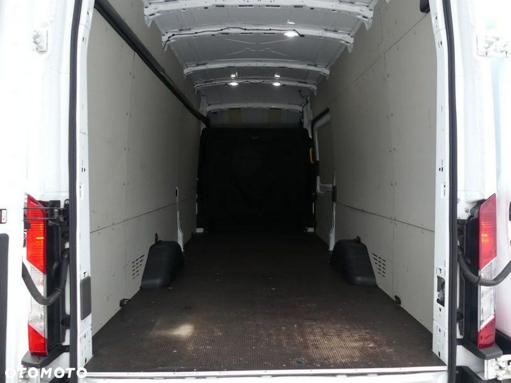 Ford Transit - 14