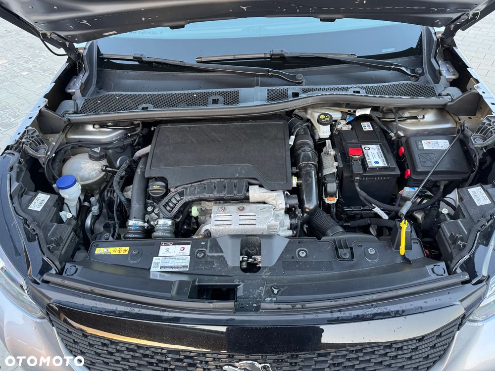 Peugeot 2008 PureTech 130 EAT8 Active - 24