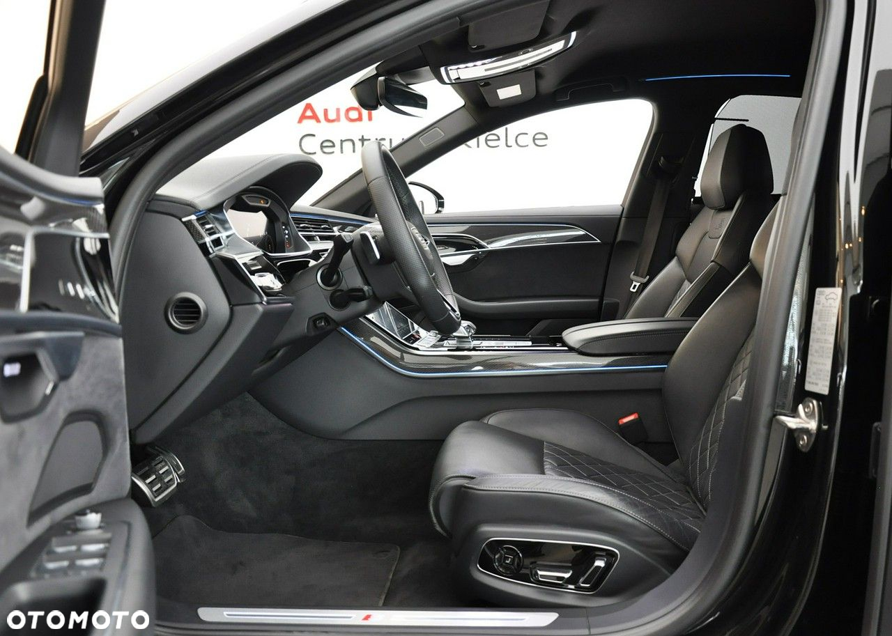 Audi A8 - 10