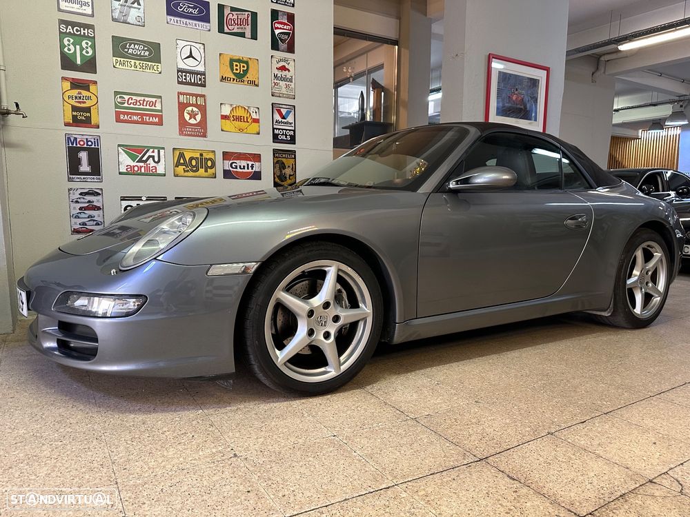 Porsche 911 Série F - 6