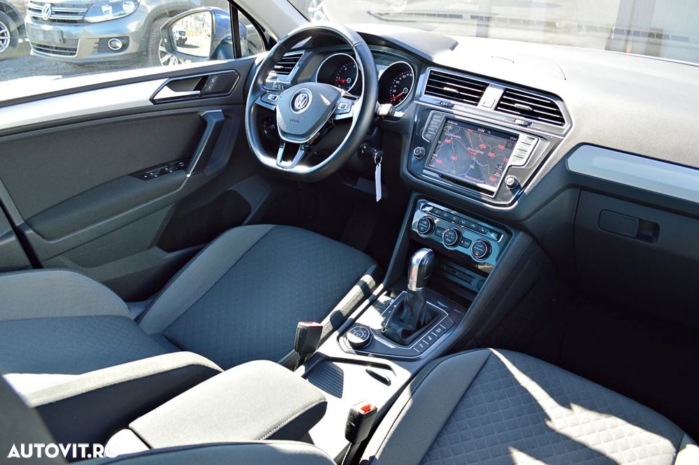 Volkswagen Tiguan 2.0 TDI SCR 4MOTION BlueMotion Technology DSG Sport & Style - 8