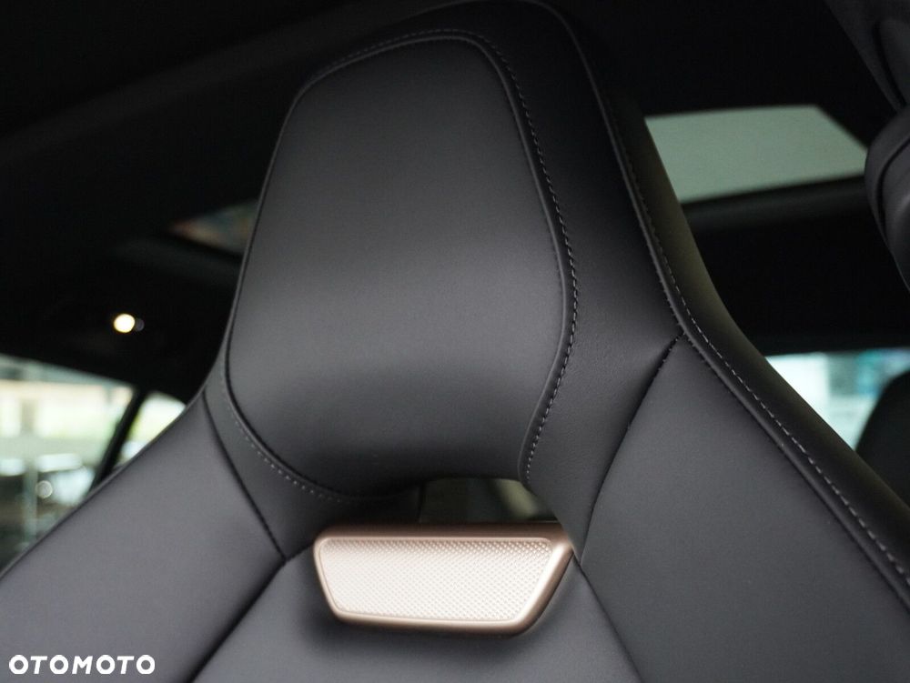 Porsche Panamera 4 - 23