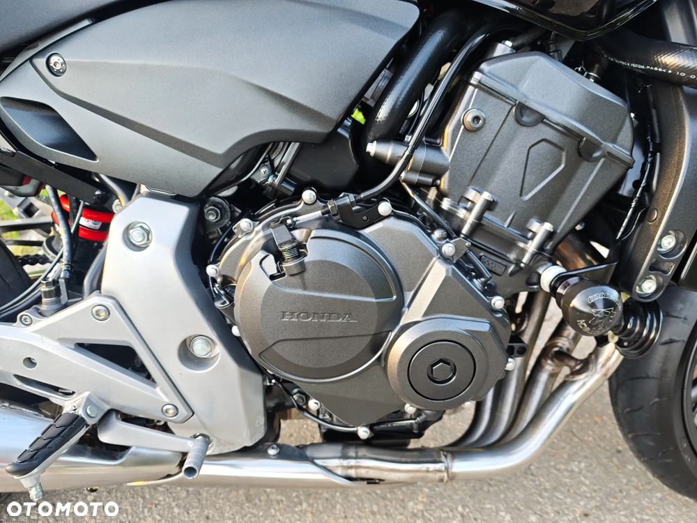 Honda CB - 16