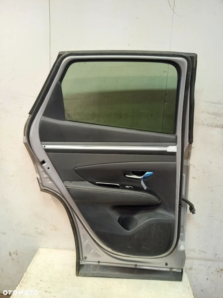 Hyundai Tucson 4 IV NX4e drzwi tylne tyl lewe kompletne 22R - 17
