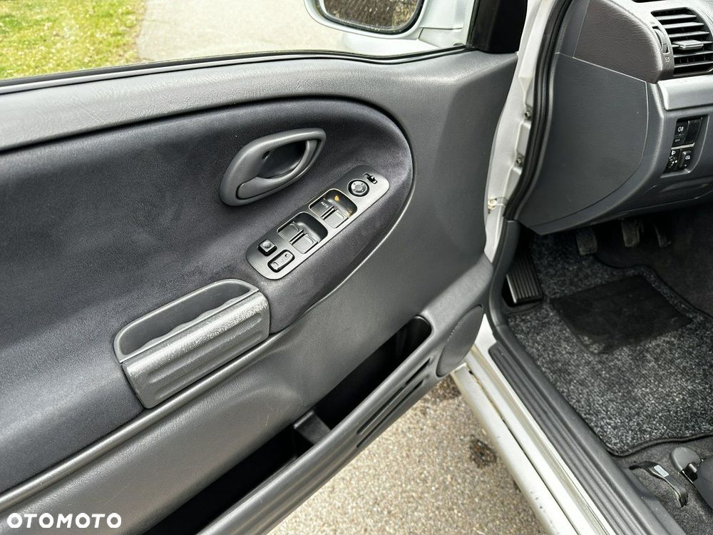 Suzuki Grand Vitara 2.0 TD Comfort Limited - 18