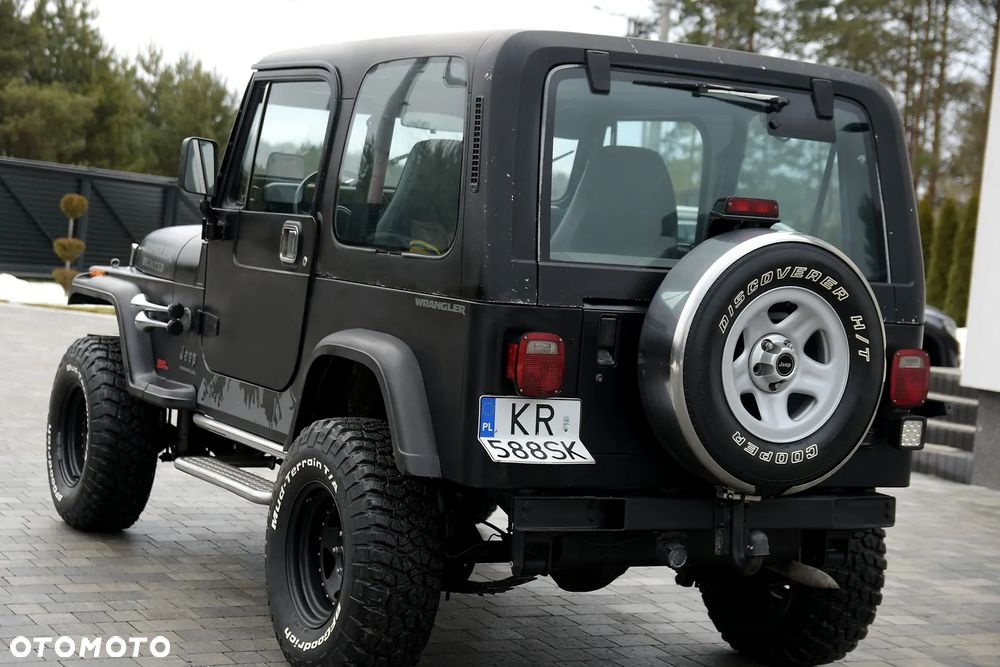 Jeep Wrangler - 7