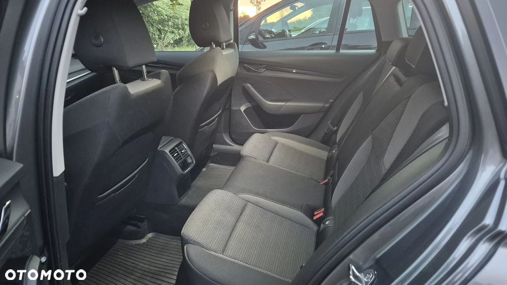 Skoda Octavia 2.0 TDI Ambition - 36