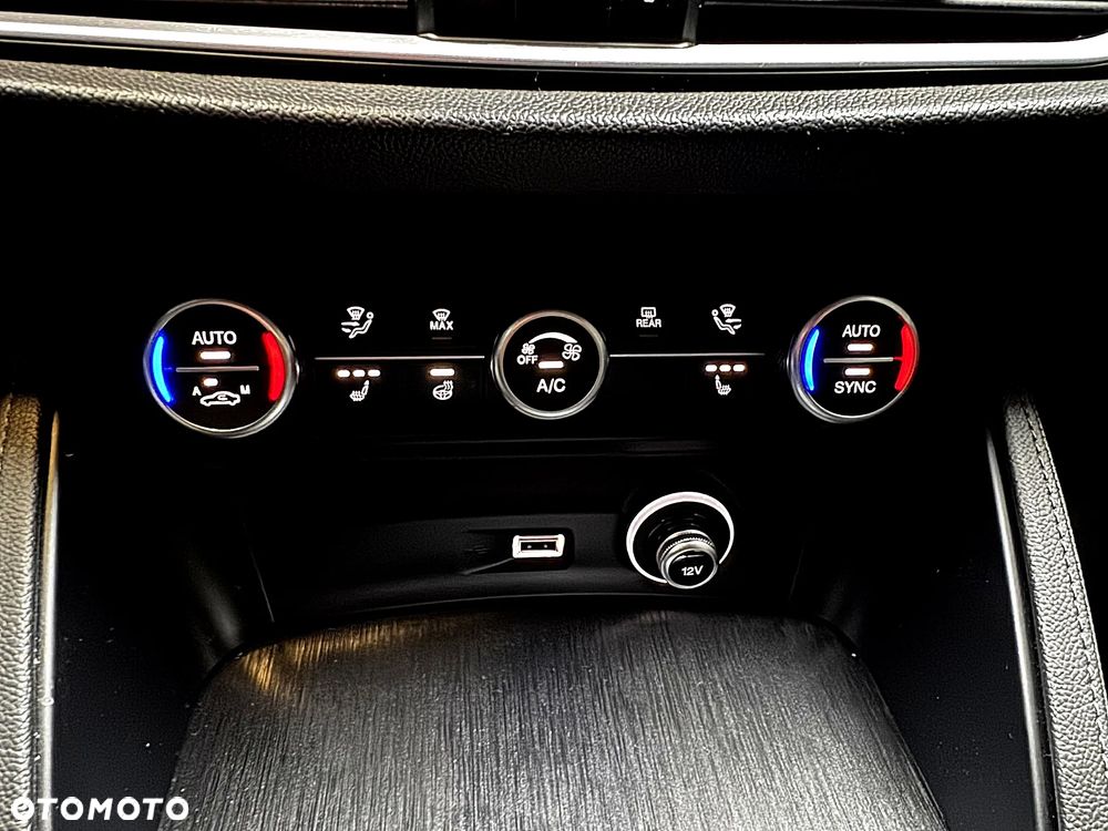 Alfa Romeo Stelvio 2.0 Turbo Sprint Q4 - 23