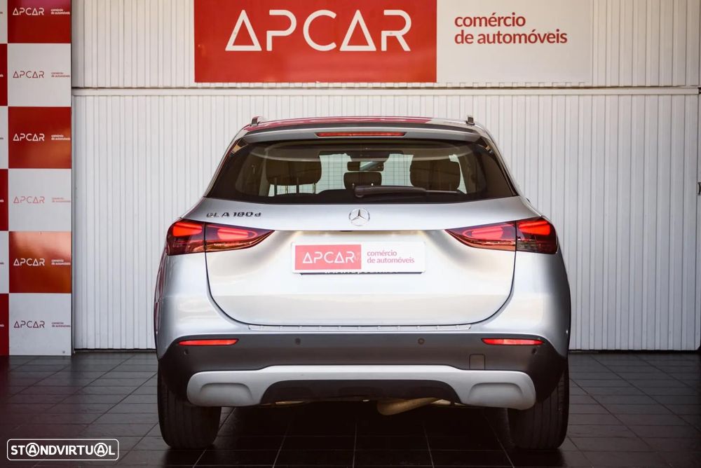 Mercedes-Benz GLA 180 d Style - 19