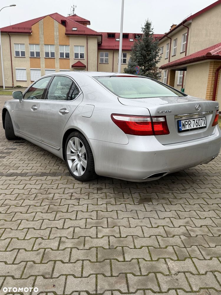 Lexus LS 460 - 3