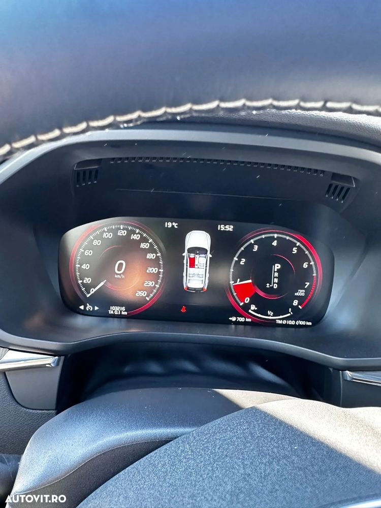 Volvo XC 60 T5 AWD Geartronic RDesign - 2