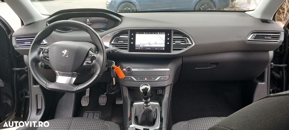 Peugeot 308 PureTech 110 Stop & Start Active Pack - 1