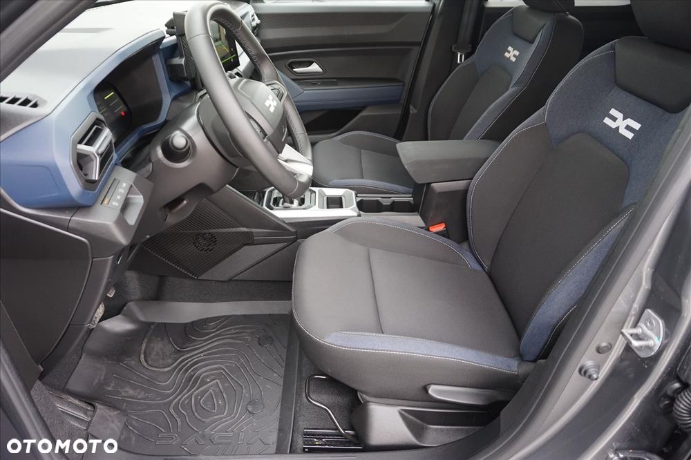 Dacia Duster 1.6 Full Hybrid 140 Journey MMT - 11