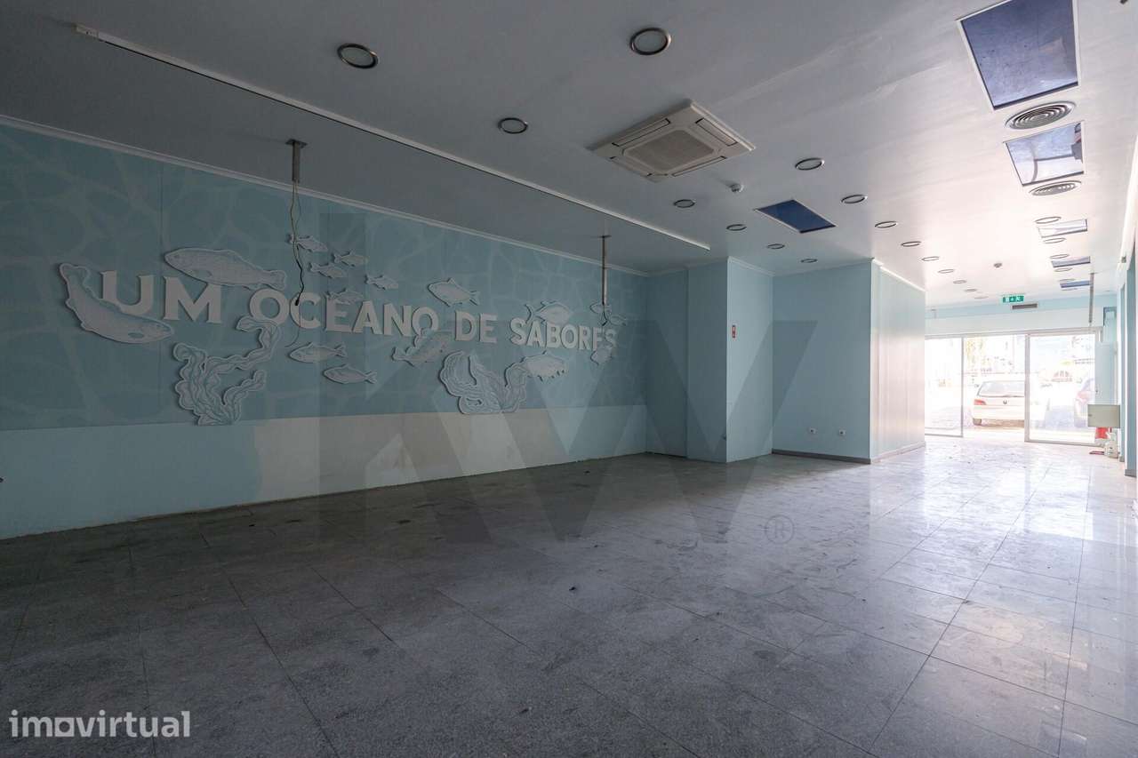 Loja na Avenida na Calouste Gulbenkian - Grande imagem: 3/17