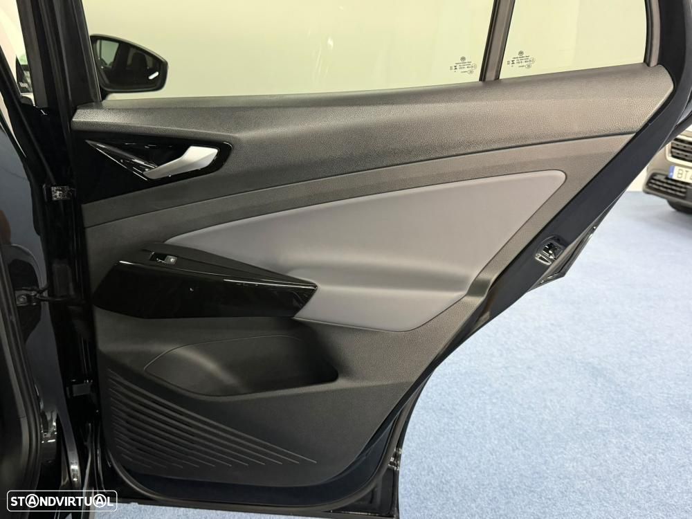 VW ID.5 52 kWh Pure Urban - 42