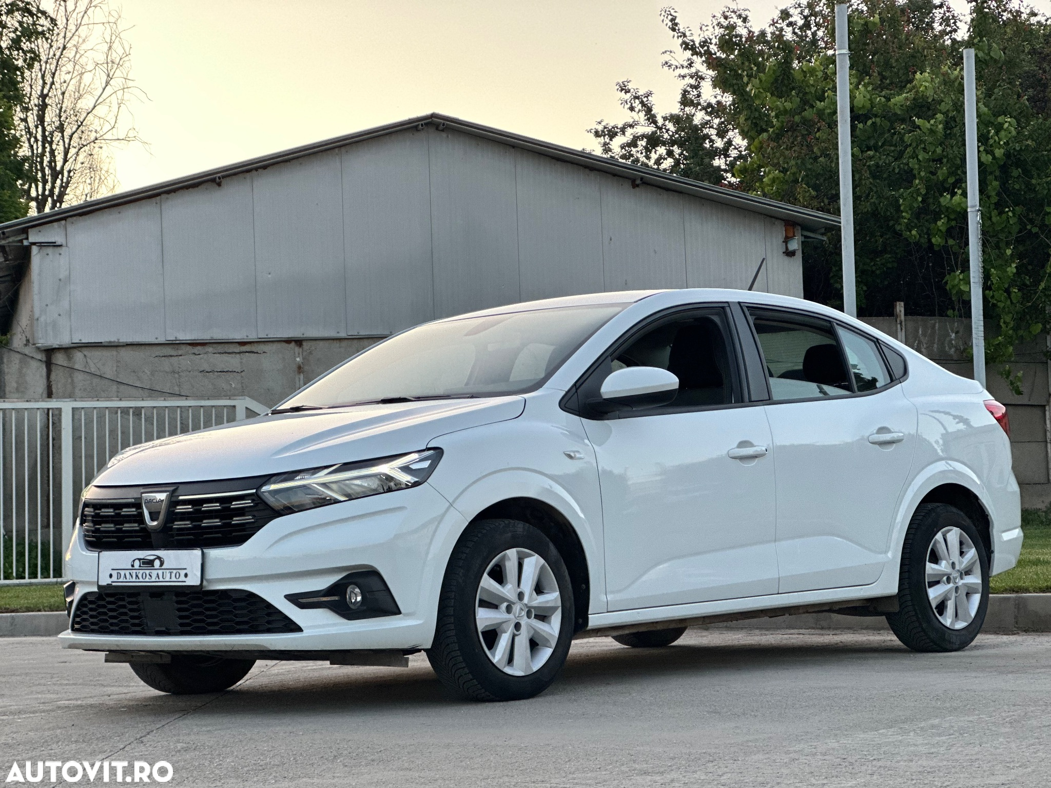 Dacia Logan TCe 90 MT6 Expression - 2