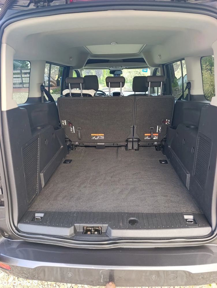 Ford Tourneo Connect 1.5 TDCi Titanium - 8