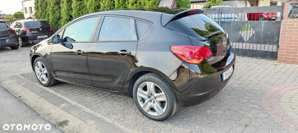 Opel Astra IV 1.6 Sport - 2