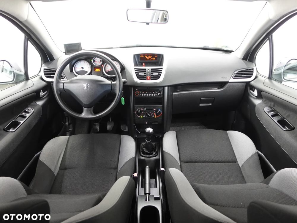 Peugeot 207 95 VTi Urban Move - 28