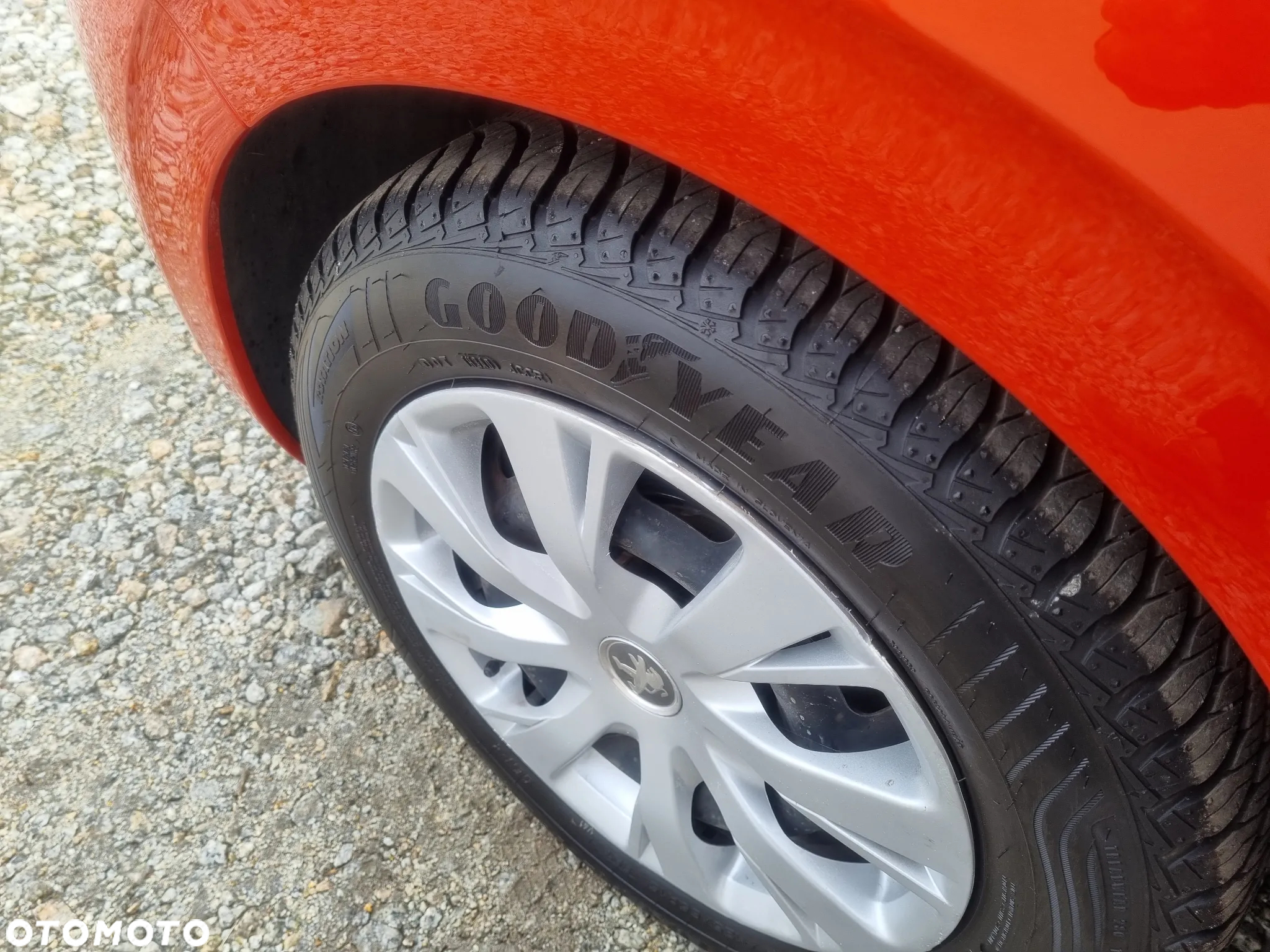 Peugeot 208 1.2 PureTech Active - 17