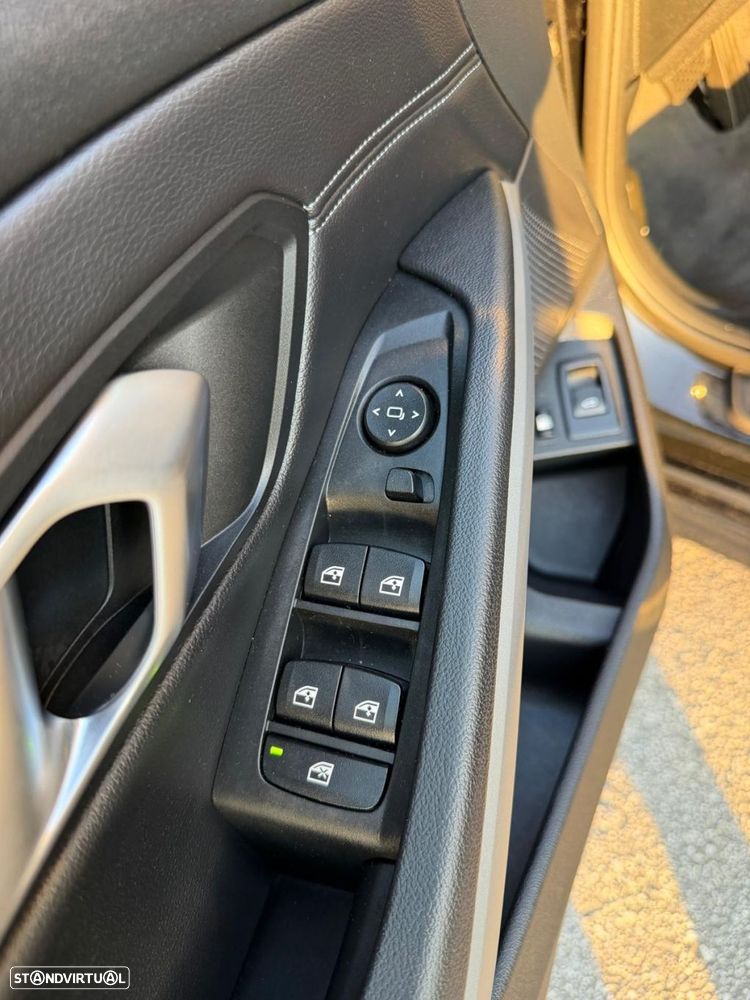 BMW 320 e Line Sport Auto - 18