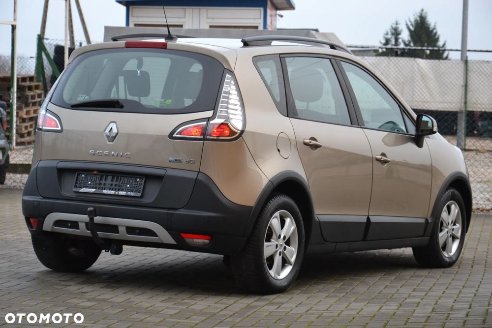 Renault Scenic dCi 110 Xmod Paris - 9