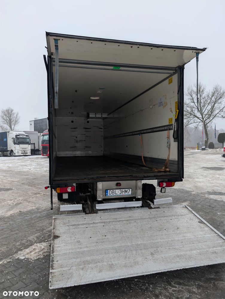 Volvo FL - 12