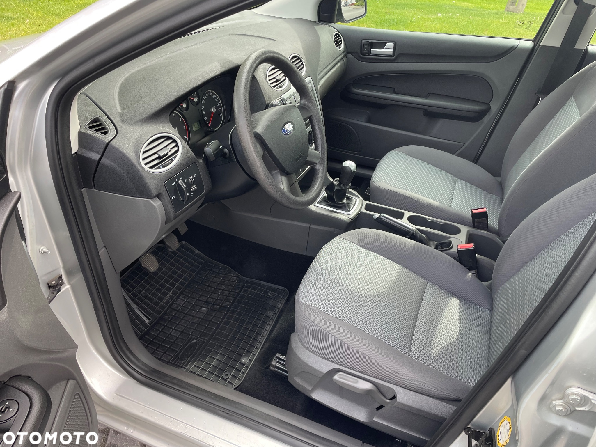 Ford Focus 1.4 Ambiente - 12