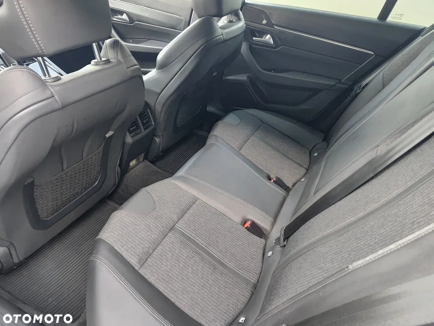Peugeot 508 1.6 PureTech Allure Pack S&S EAT8 - 17