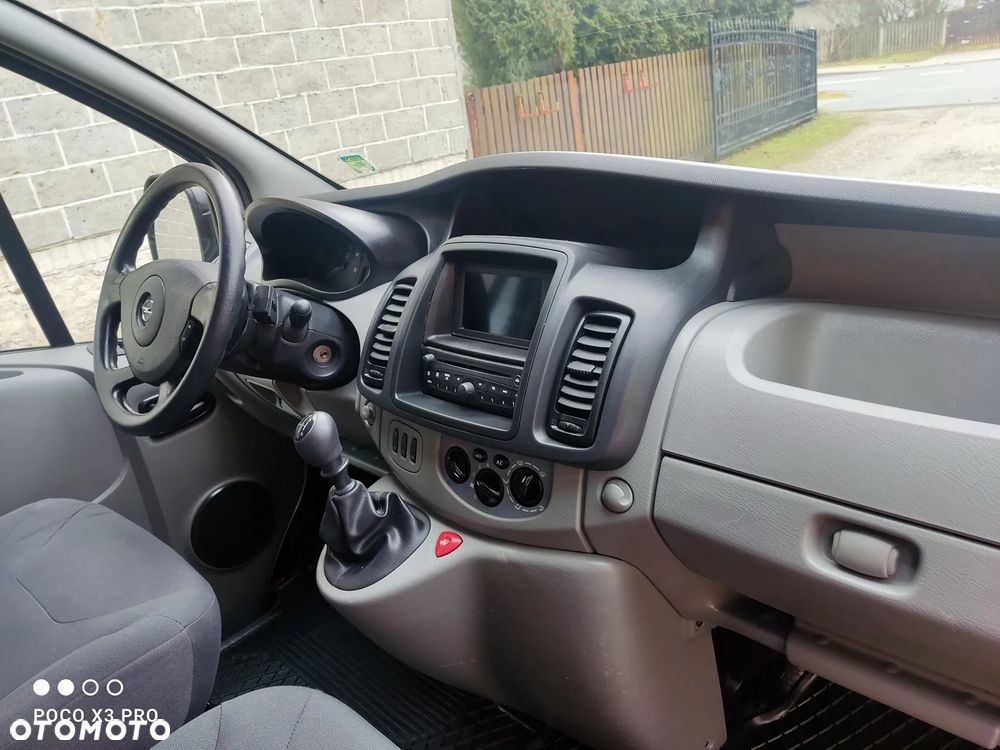 Opel Vivaro - 22
