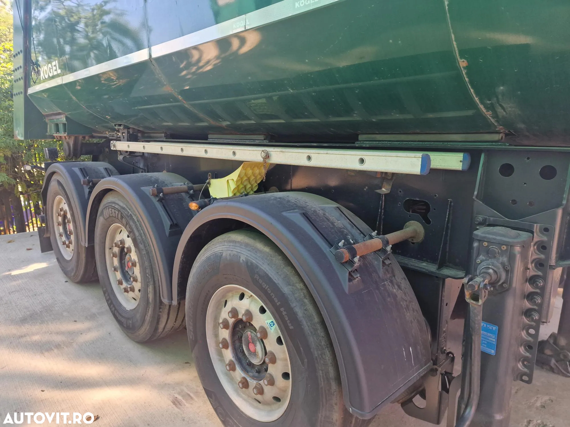 Kögel 28mc, 2019, TERMOIZOLANTA, masa propie 6,6t, axe SAF, jante ALUMINIU, Axa LIFTABILA, prelata, scena vizitare, picioare sprijin, anvelolope 80% ok, posibilitate leasing, STARE FOARTE BUNA-PROMOTIE 19.900 EUR+Tva - 17