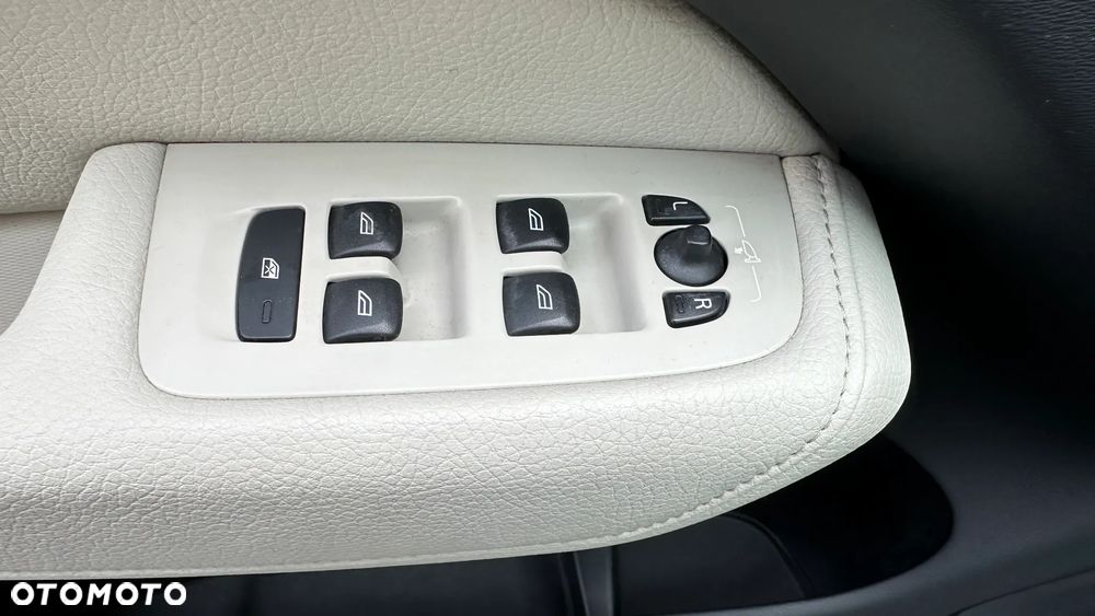 Volvo XC 60 - 22