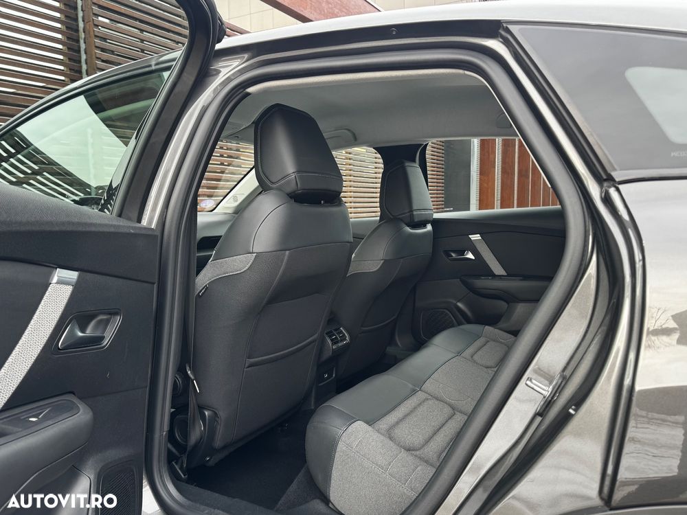 Citroën C4 PureTech 130 Stop&Start EAT8 SHINE - 17