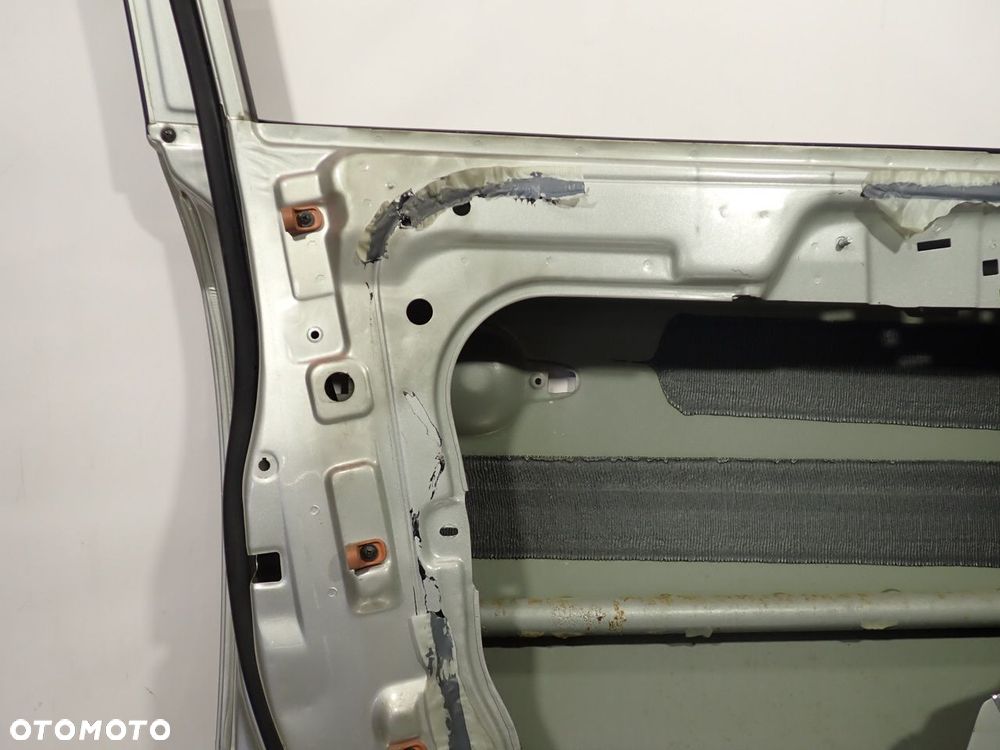 DRZWI LEWY PRZÓD HYUNDAI TUCSON I - 17