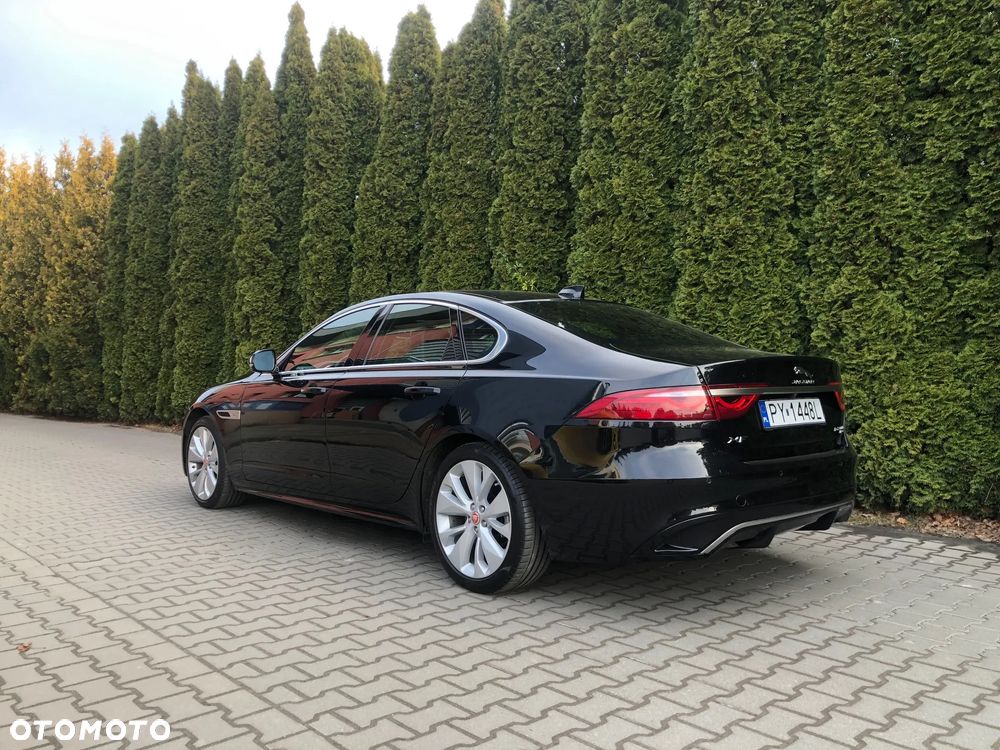 Jaguar XF 2.0 D200 mHEV AWD R-Dynamic SE - 4