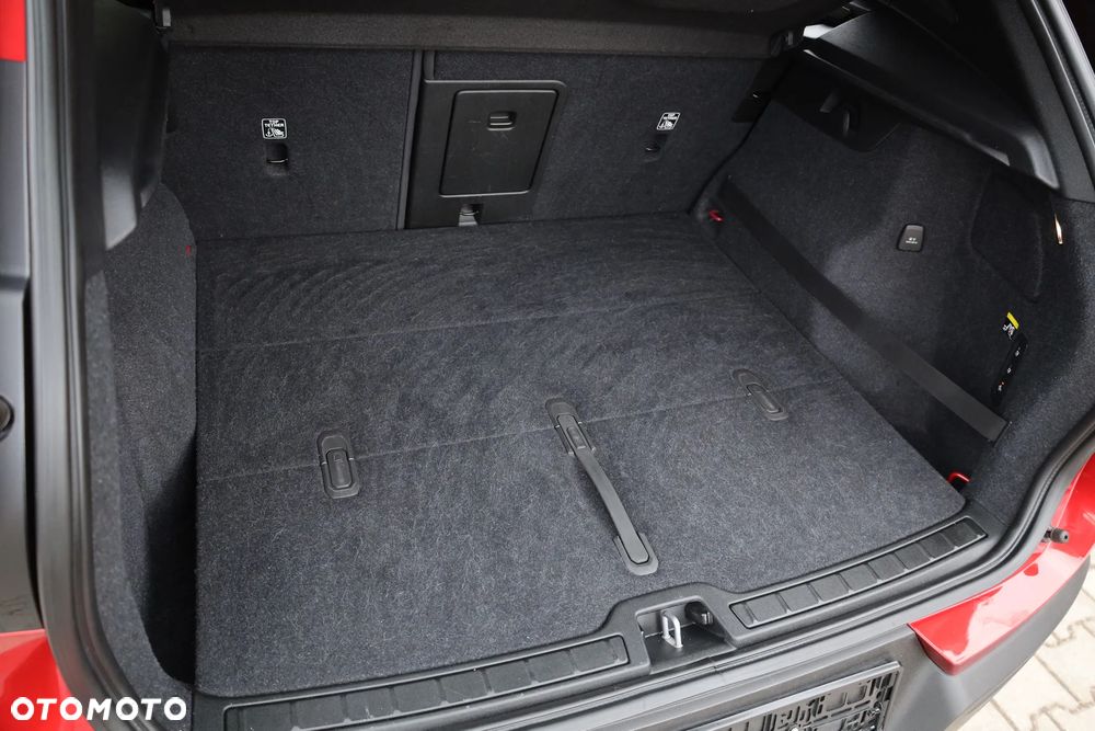 Volvo XC 40 D4 AWD Geartronic R-Design - 30