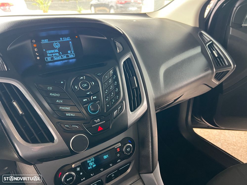 Ford Focus SW 1.6 TDCi Titanium Best - 25