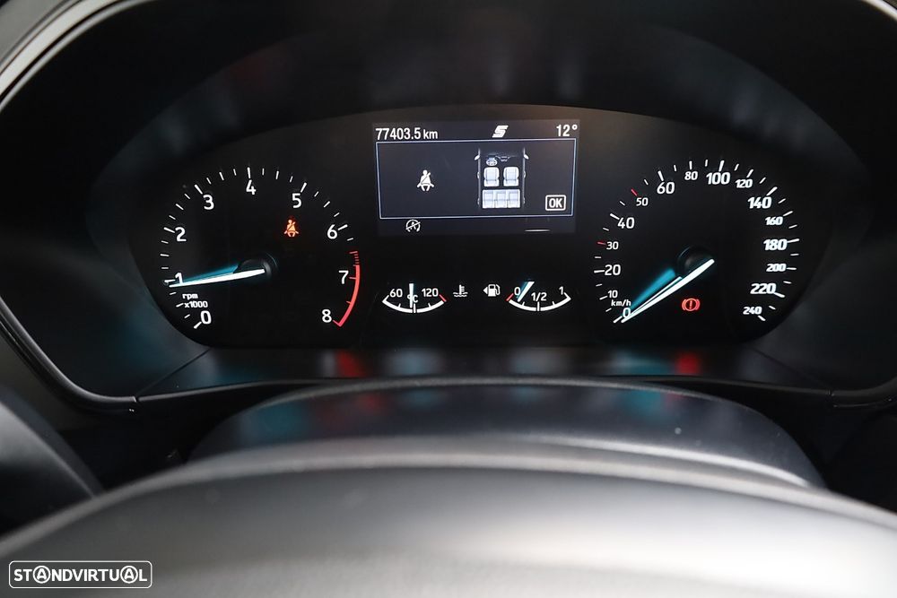 Ford Focus 1.0 EcoBoost MHEV ST-Line - 46