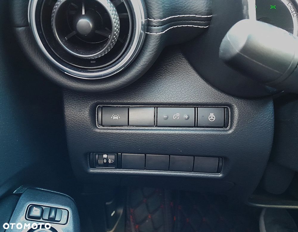 Nissan Juke 1.6 Hybrid N-Connecta AMT - 22