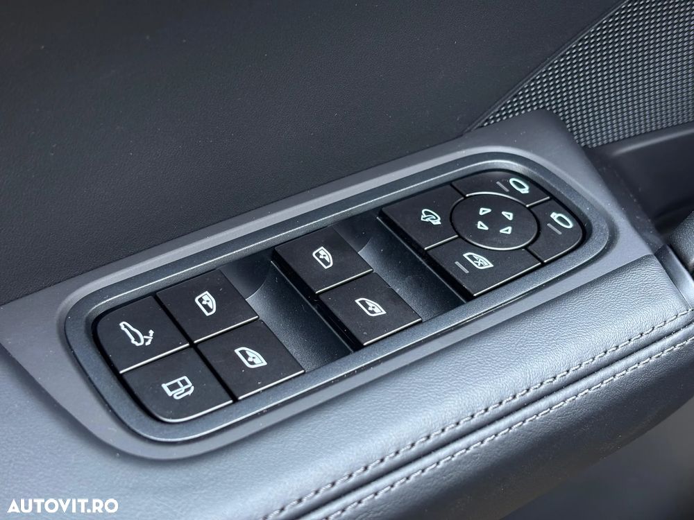 Porsche Cayenne Coupe E-Hybrid Tiptronic S Black Edition - 16