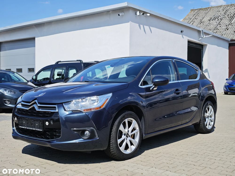 Citroën DS4 e-HDi 110 SoChic - 3
