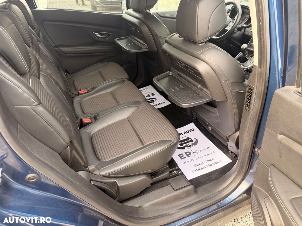 Renault Grand Scenic - 16