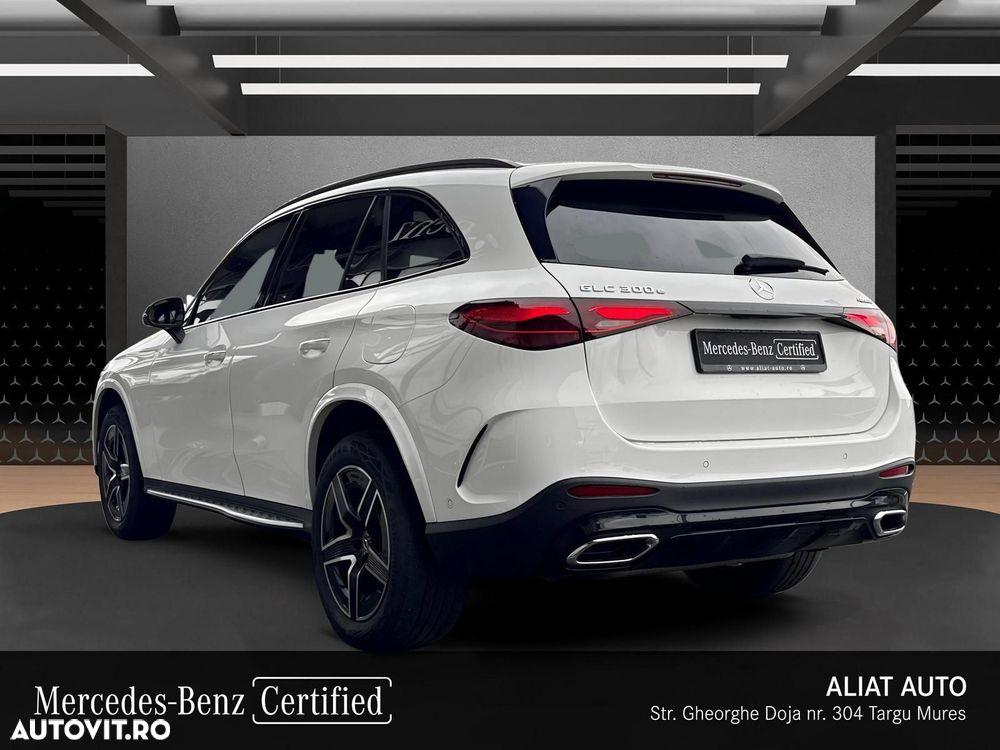 Mercedes-Benz GLC 300 e 4MATIC - 4