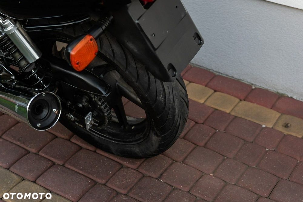 Honda CB - 8