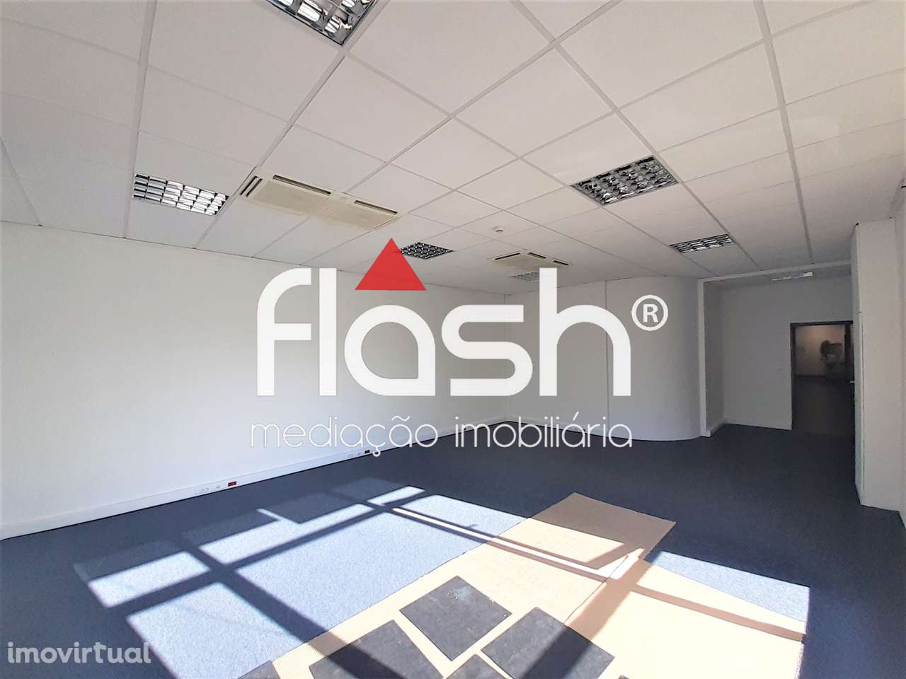 Escritórios em Edifício empresarial no Cacém - Grande imagem: 2/18