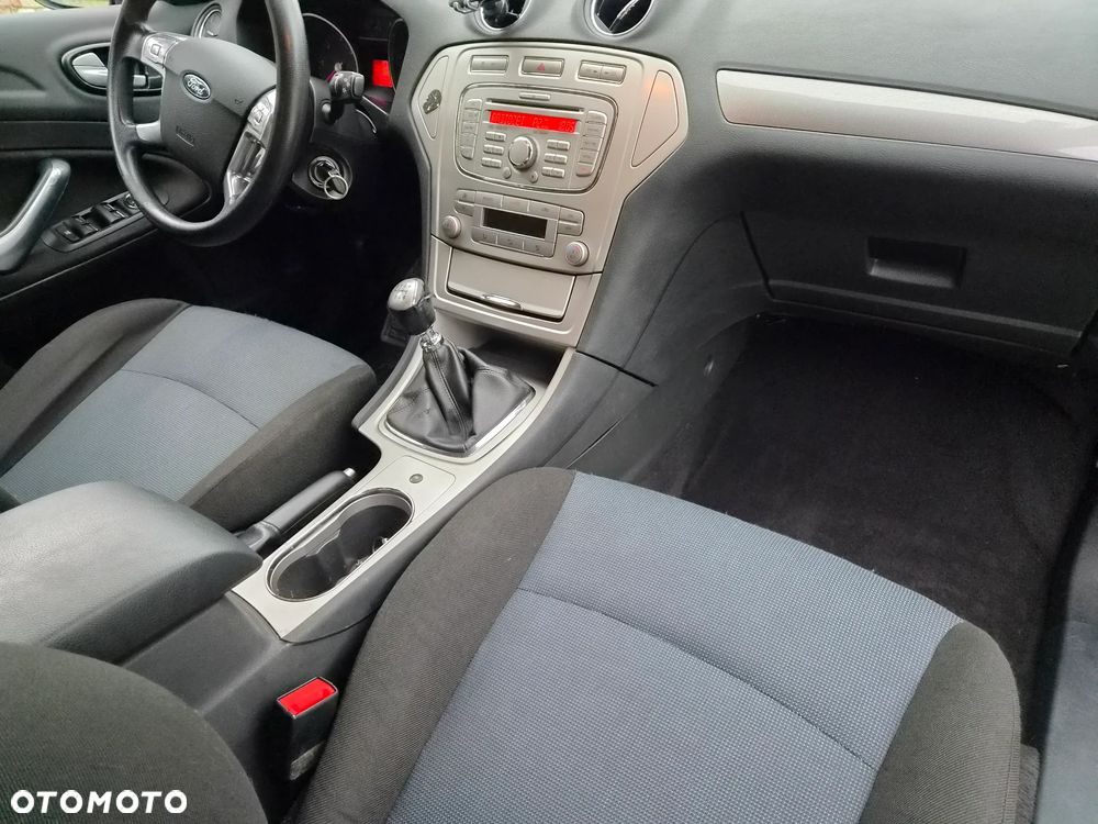 Ford Mondeo 1.8 TDCi Titanium - 15