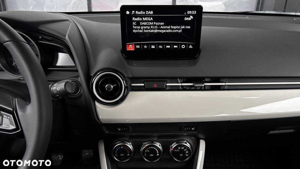 Mazda 2 - 17