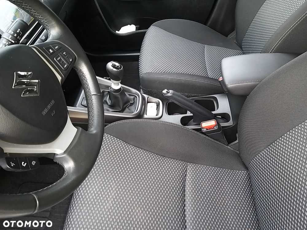 Suzuki Vitara 1.4 Boosterjet SHVS Comfort Plus 2WD - 12
