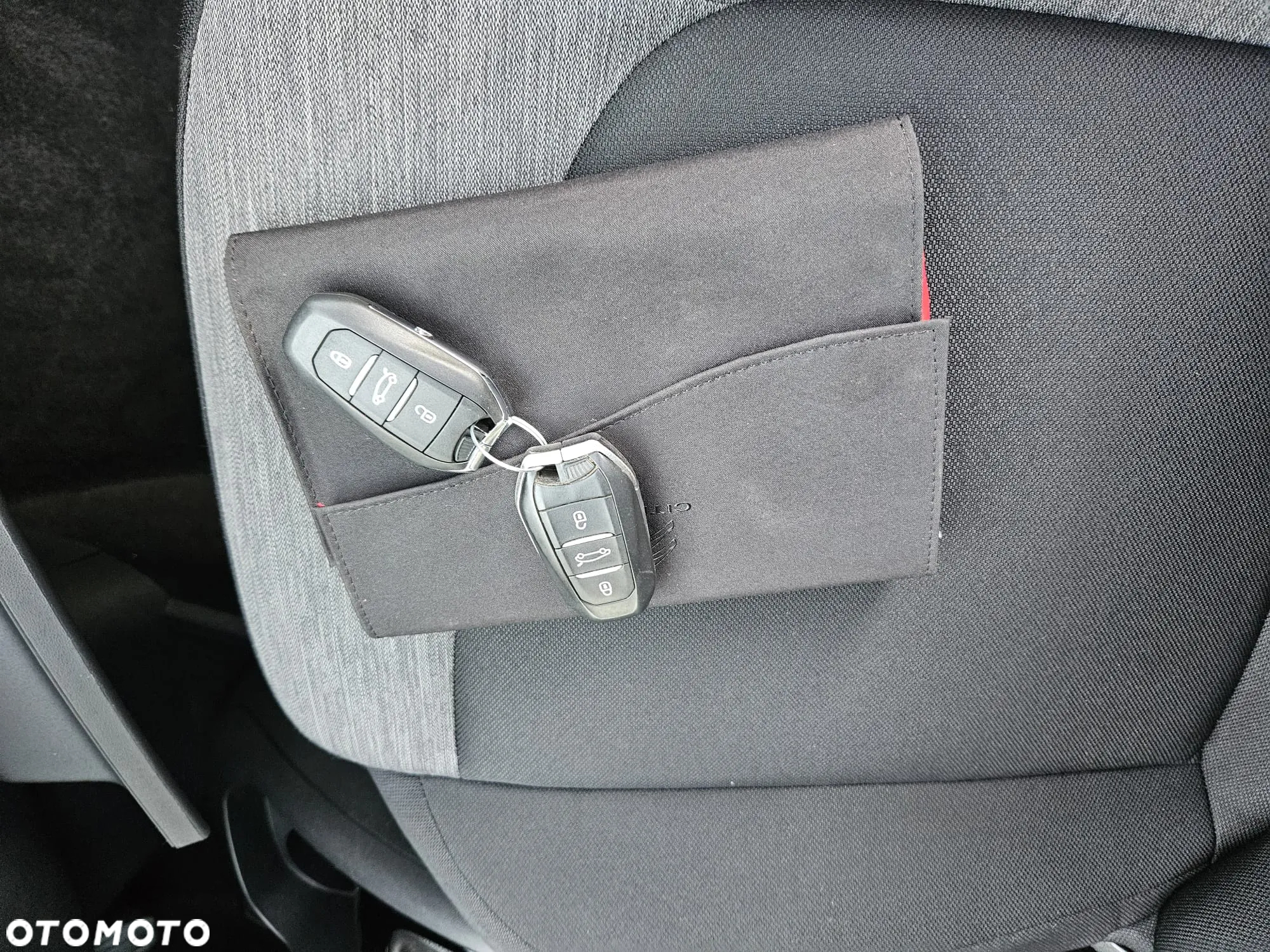 Citroën C4 Picasso 1.2 PureTech Attraction - 27